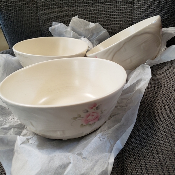 3 Pfaltzgraff Basketweave Serving or Big Cereal Bowl Stoneware 7 1/2' - Picture 2 of 8